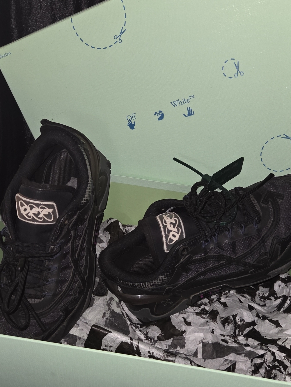 Off-White Black Men's Sneakers